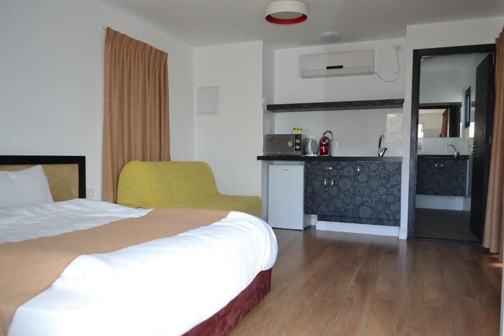 Kinneret Village Room photo